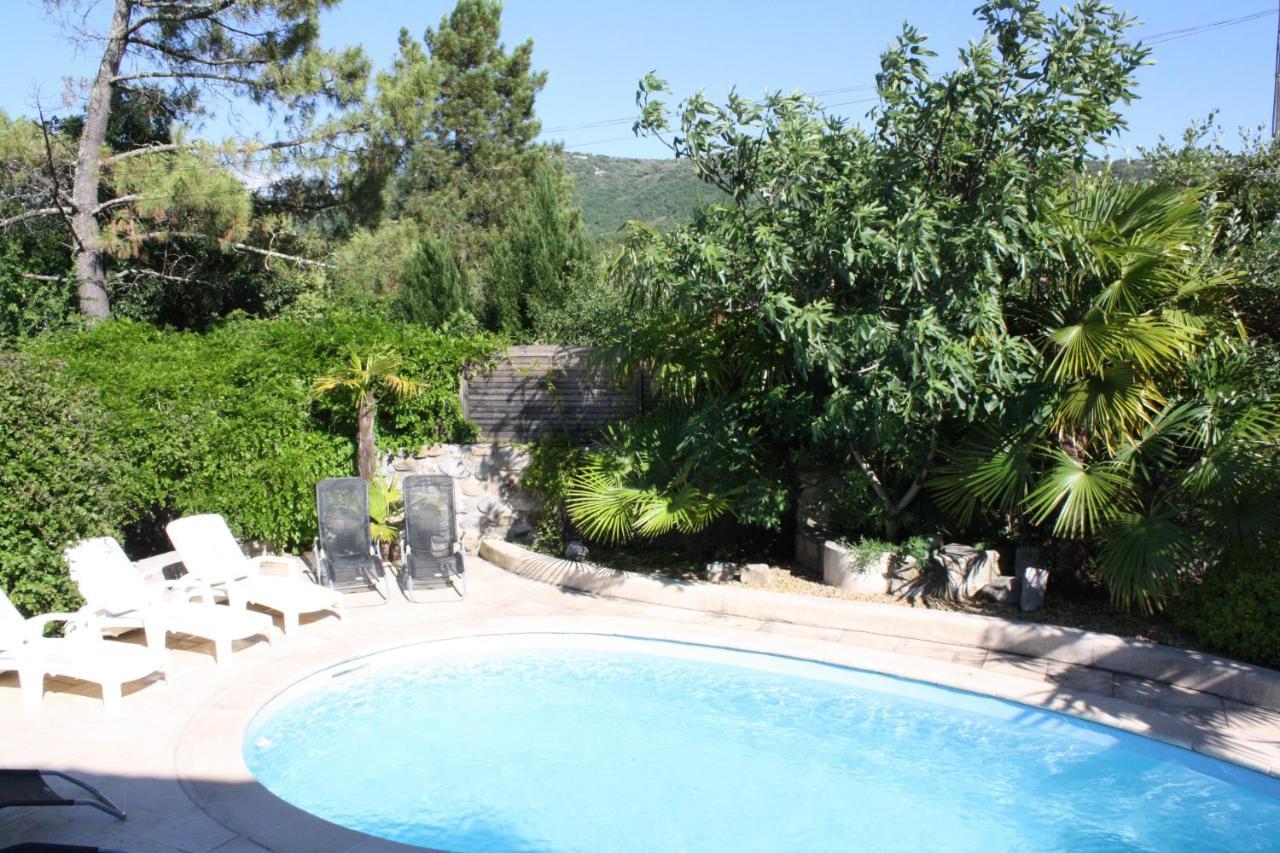 L'Avventura Gite Bleu Grospierres Bagian luar foto